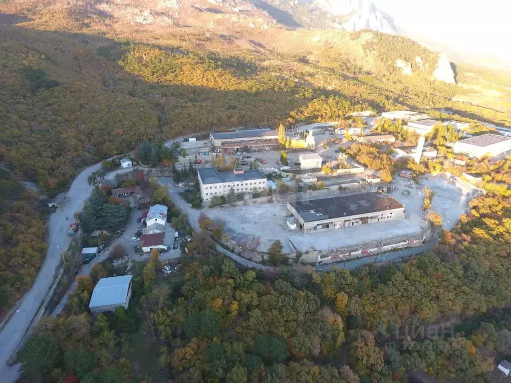 Склад в Крым, Ялта муниципальный округ, Голубой Залив пгт ш. ... - Фото 2