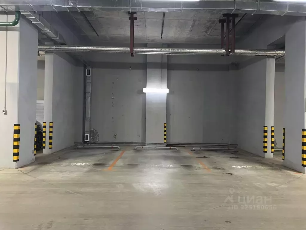 Гараж в Москва Шелепихинская наб., 34к2зд3 (14 м) - Фото 1