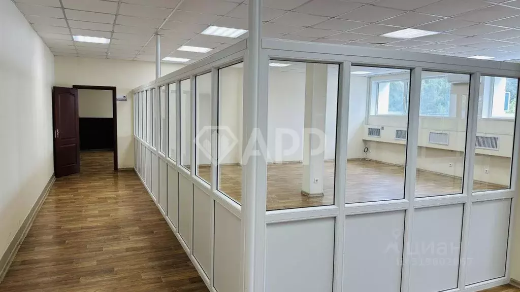 Офис в Татарстан, Казань ул. 3-я Кленовая, 9 (185 м) - Фото 1