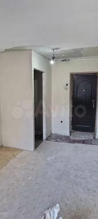 Комната 18 м в 4-к., 2/3 эт. - Фото 1
