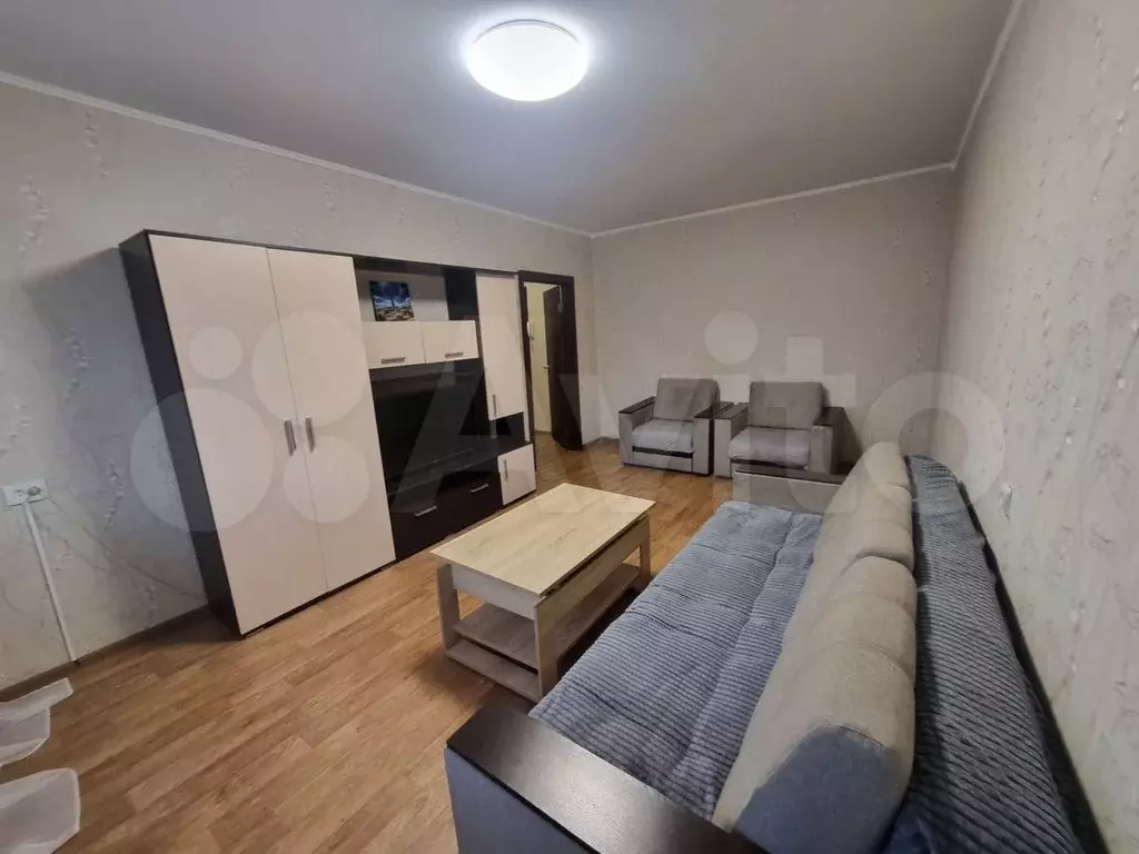 2-к. квартира, 55 м, 8/10 эт. - Фото 1