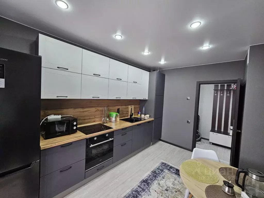 1-к кв. Омская область, Омск ул. Леонида Маслова, 1 (40.3 м) - Фото 2