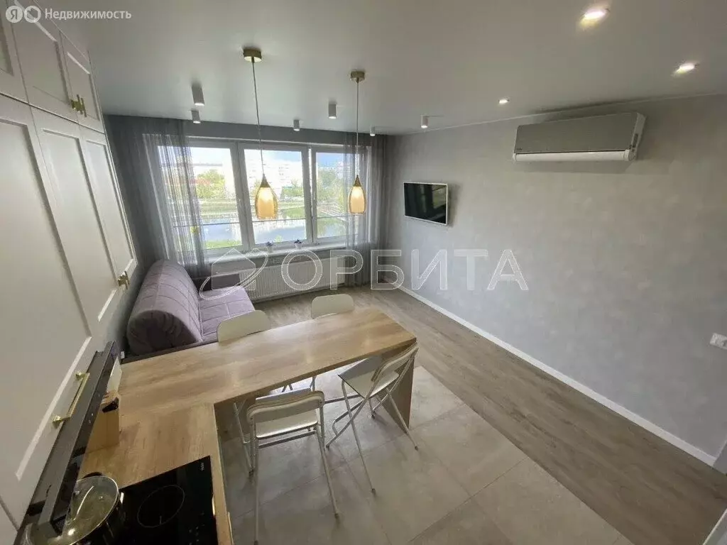 2-комнатная квартира: Тюмень, улица Газовиков, 36 (58 м) - Фото 1