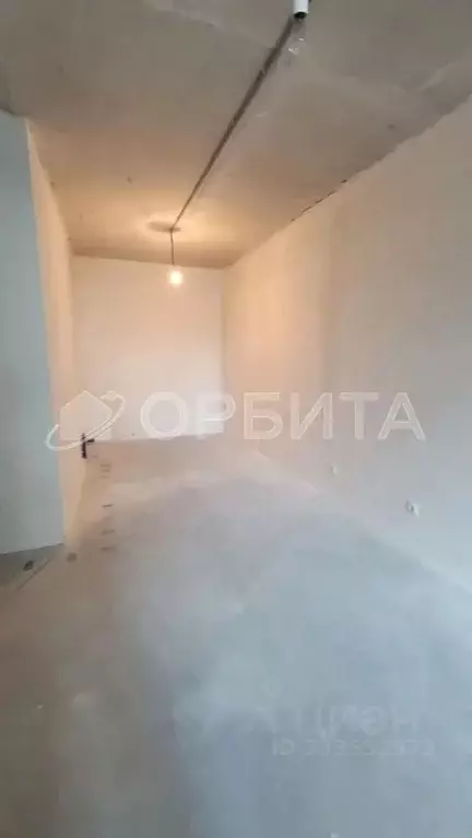 2-к кв. Тюменская область, Тюмень ул. Новоселов, 100 (54.7 м) - Фото 2