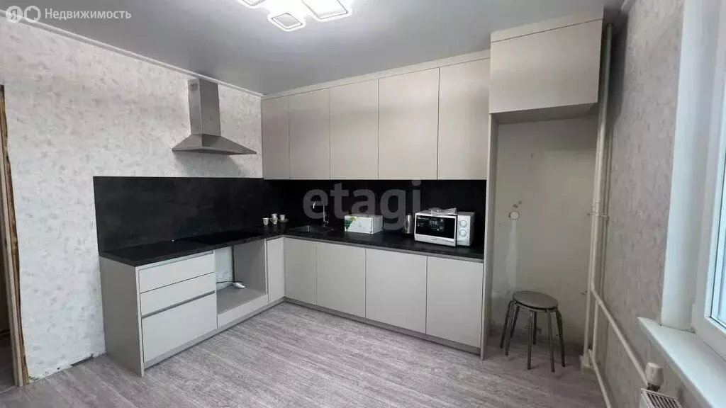 2-комнатная квартира: Новороссийск, улица Матвейкина, 4 (57 м) - Фото 0