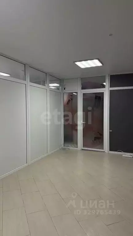 Офис в Краснодарский край, Геленджик Крымская ул., 22к9 (19 м) - Фото 2