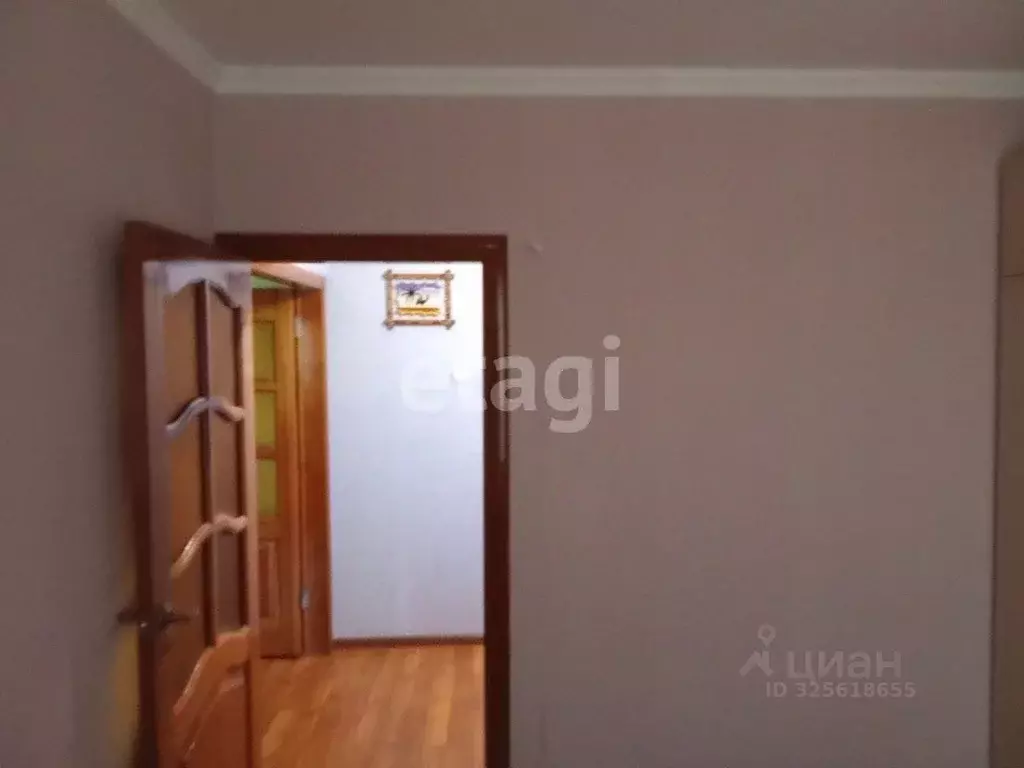 2-к кв. Белгородская область, Алексеевка Республиканская ул., 67 (59.8 ... - Фото 2