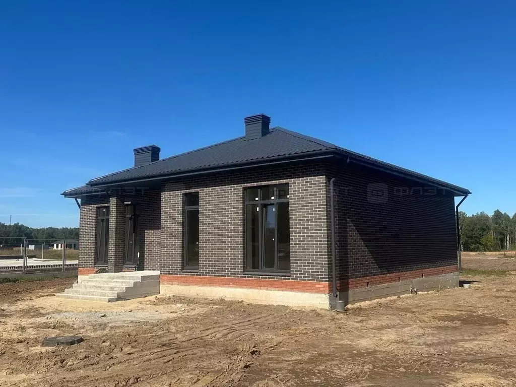 Дом в Татарстан, Высокогорский район, Семиозерское с/пос, пос. Озерный ... - Фото 1