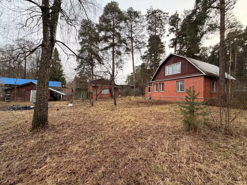 Дом в посёлок городского типа Кратово, улица Жуковского, 8 (200 м) - Фото 1