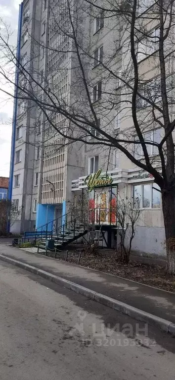 3-к кв. Курганская область, Курган Заозерный жилрайон, 6-й мкр, 6 ... - Фото 1