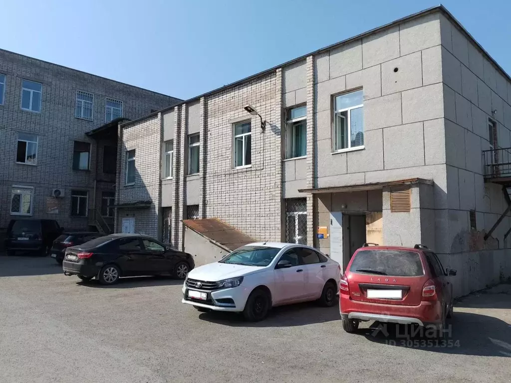 Помещение свободного назначения в Пермский край, Кунгур Красная ул., ... - Фото 1