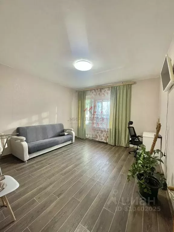2-к кв. Тыва, Кызыл Ангарский бул., 8 (48.2 м) - Фото 0