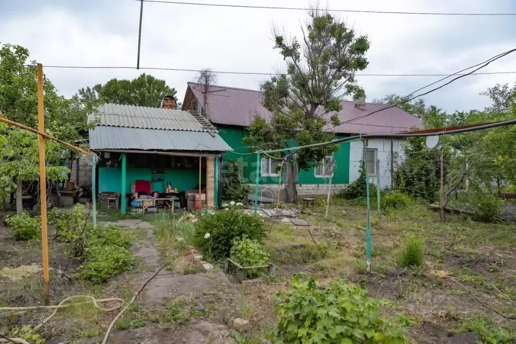 Дом в Саратовская область, с. Березина Речка ул. Железнодорожная (45 ... - Фото 0