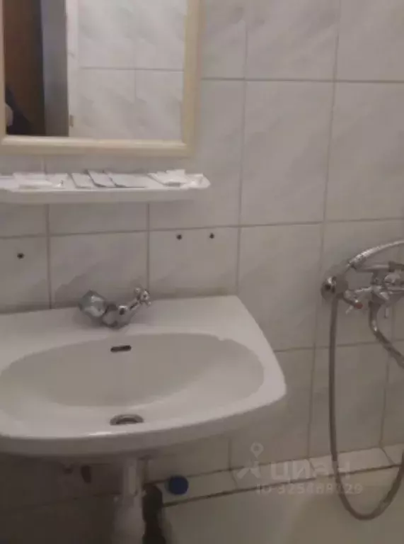 Комната Волгоградская область, Волгоград ул. Маршала Чуйкова, 73 (10.0 ... - Фото 2