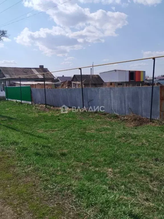 Участок в Башкортостан, Стерлитамакский район, с. Айгулево ул. ... - Фото 1