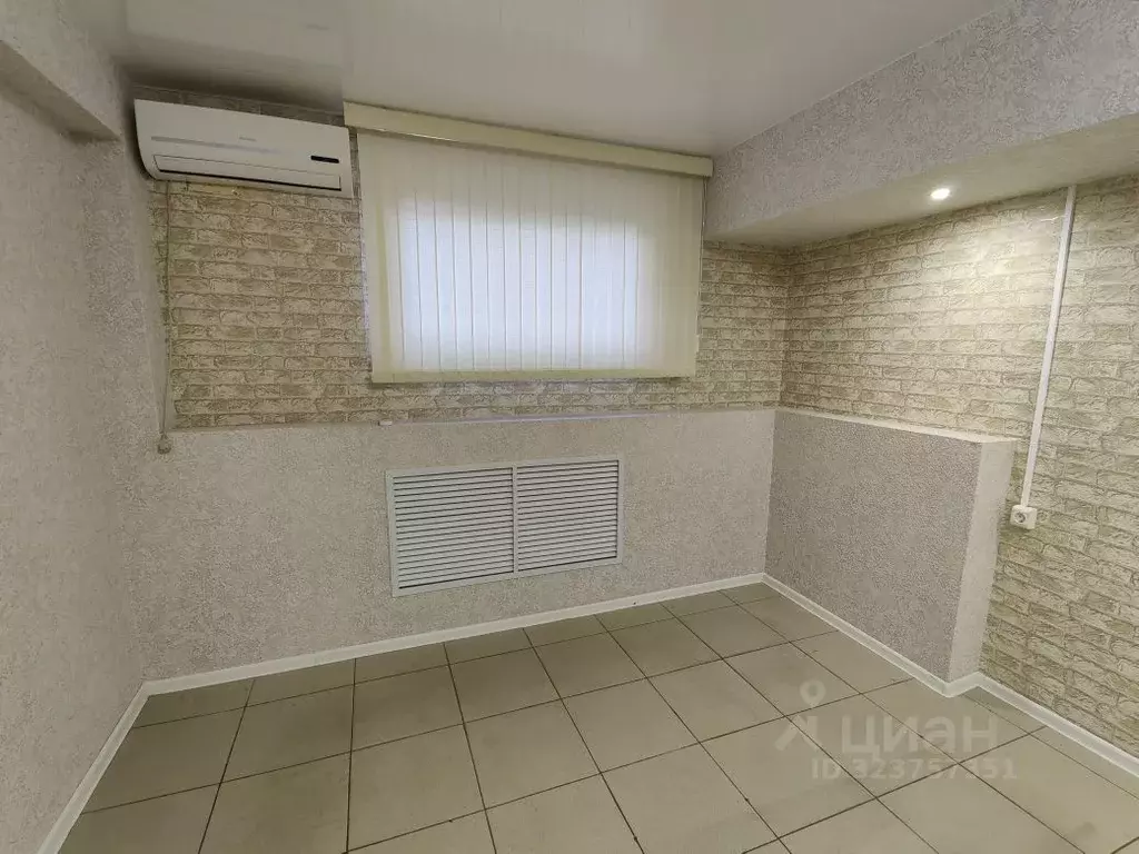 Помещение свободного назначения в Краснодарский край, Краснодар ... - Фото 1