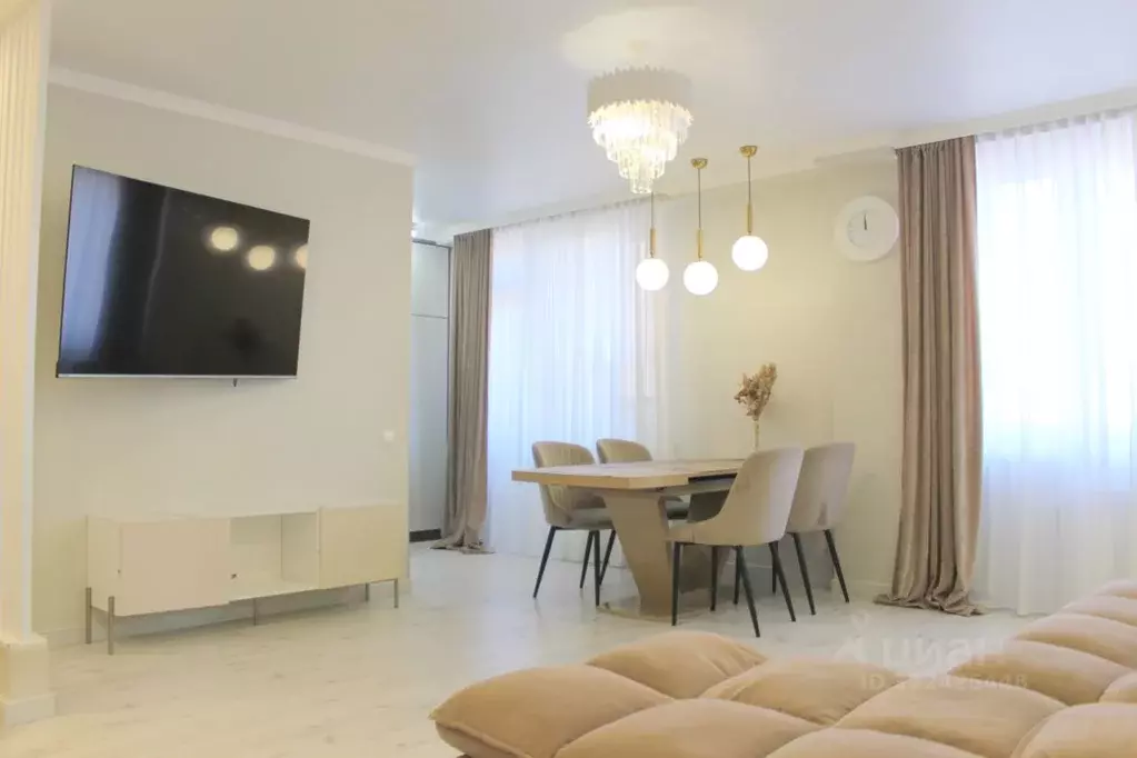 3-к кв. Омская область, Омск ул. Чернышевского, 2к3 (72.0 м) - Фото 2