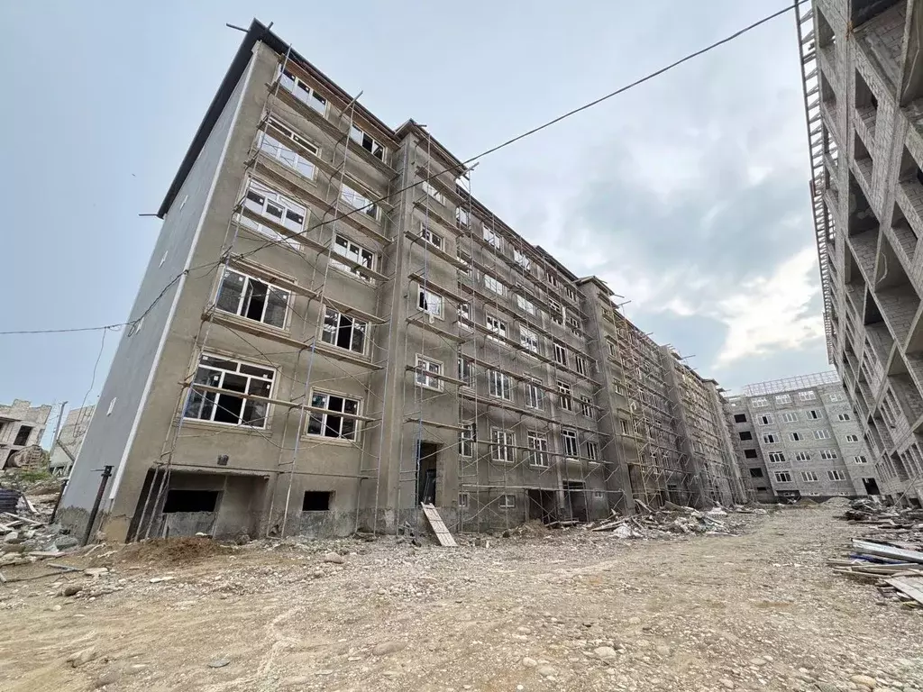 2-к кв. Кабардино-Балкария, Нальчик ул. Солнечная, 40 (68.5 м) - Фото 0