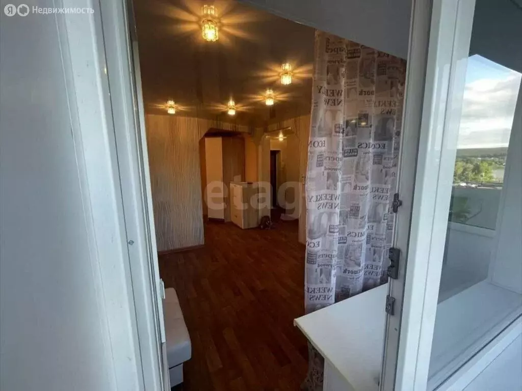 2-комнатная квартира: Кемерово, улица Притомская Набережная, 13 (36 м) - Фото 1