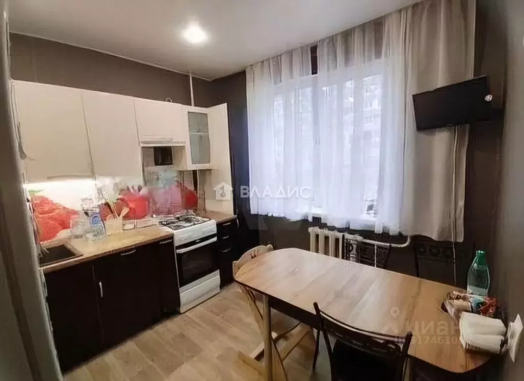 2-к кв. Владимирская область, Ковров Еловая ул., 82к1 (52.0 м) - Фото 0