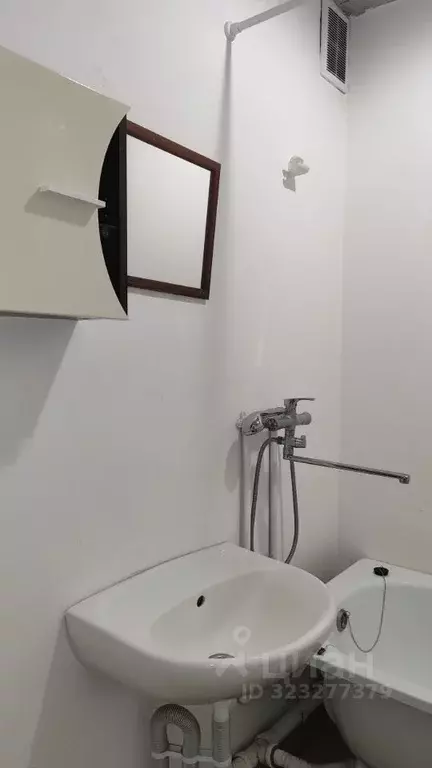 2-к кв. Краснодарский край, Краснодар ул. Зеленоградская, 40 (61.0 м) - Фото 2