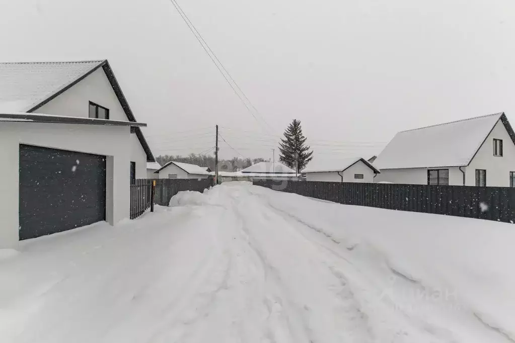 Дом в Алтайский край, Барнаул городской округ, с. Лебяжье ул. Озерная, ... - Фото 0