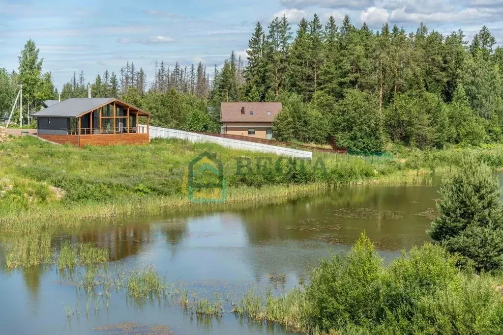 Дом в Ленинградская область, Выборгский район, Рощинское городское ... - Фото 1