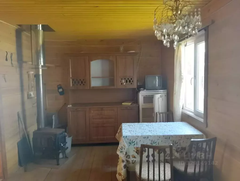 Дом в Ленинградская область, Тосненский район, Шапкинское с/пос, д. ... - Фото 1