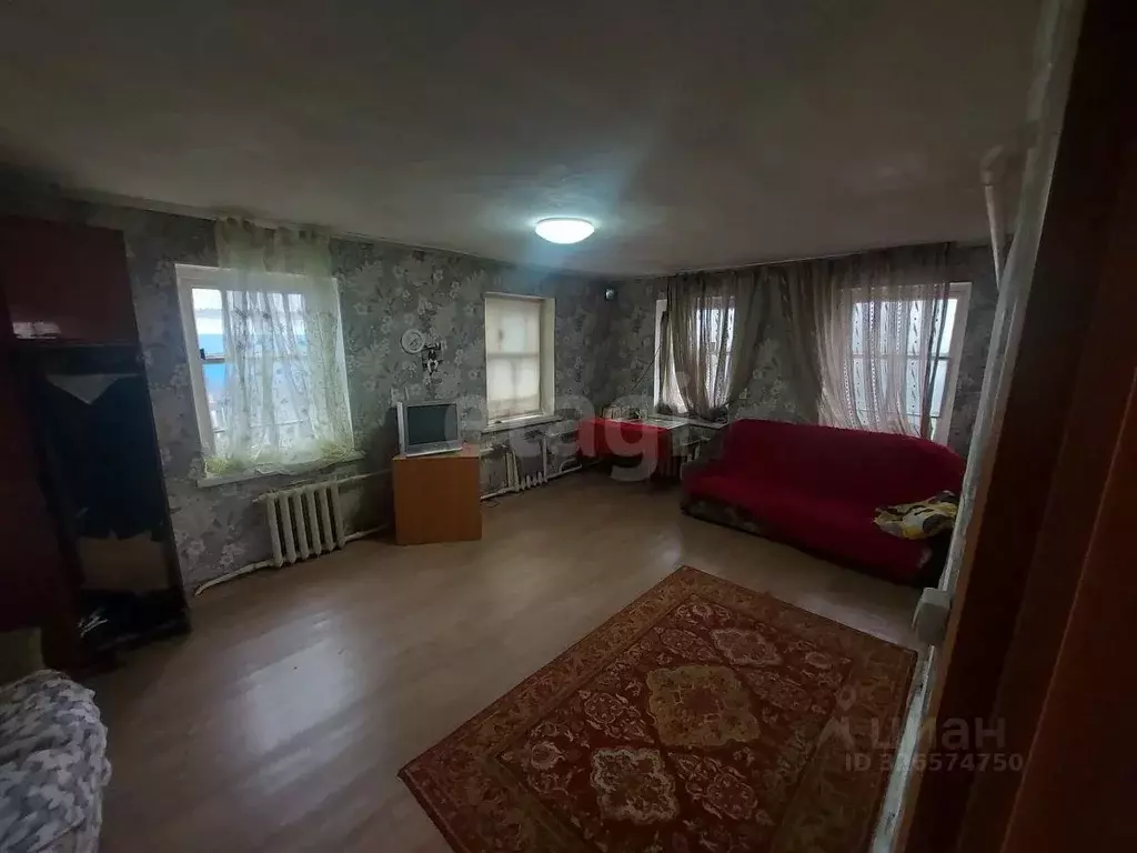 Дом в Кемеровская область, Кемерово Фанерный пер. (59 м) - Фото 1