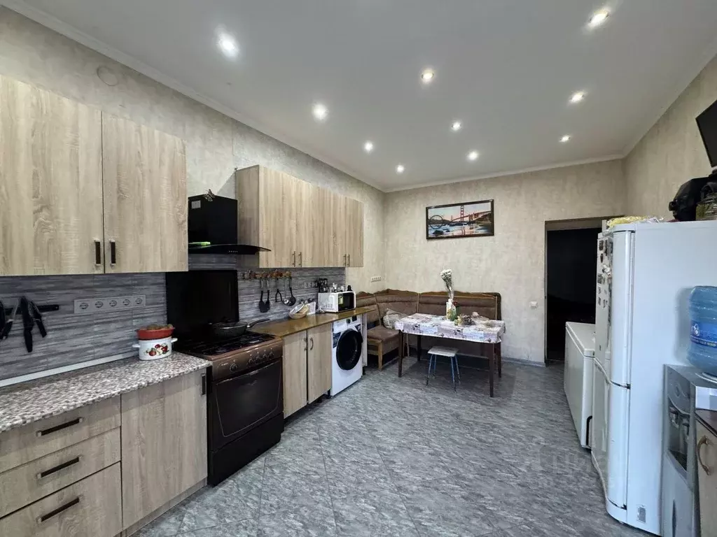 Дом в Краснодарский край, Темрюк ул. Гагарина, 77 (83 м) - Фото 2