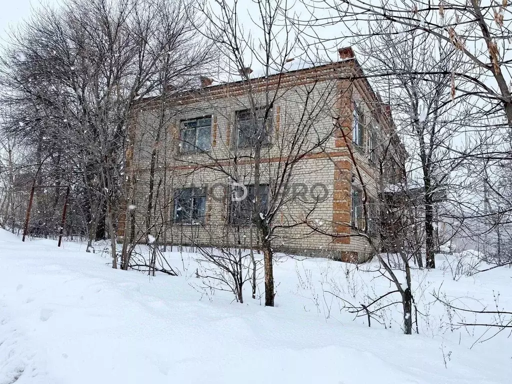Помещение свободного назначения в Саратовская область, Хвалынск ул. ... - Фото 1
