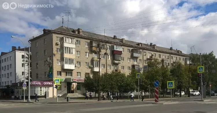 3-комнатная квартира: Тюмень, улица Республики, 171 (55.6 м) - Фото 2