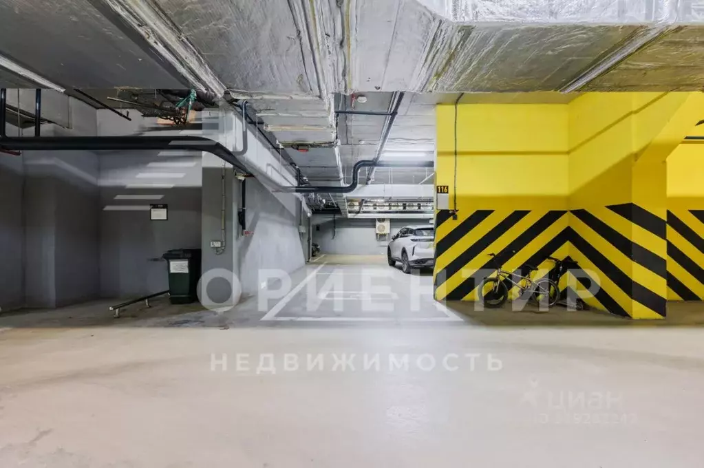 Гараж в Свердловская область, Екатеринбург ул. Белинского, 108 (14 м) - Фото 0
