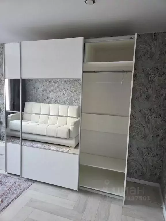 Комната Свердловская область, Екатеринбург ул. Фурманова, 112 (12.9 м) - Фото 1