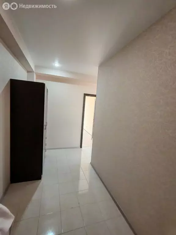 3-комнатная квартира: Сочи, микрорайон Новый Сочи, Санаторная улица, ... - Фото 2