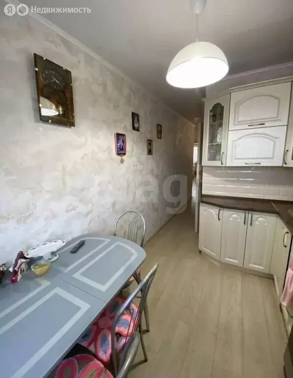 3-комнатная квартира: Стерлитамак, Коммунистическая улица, 13 (66.1 м) - Фото 2