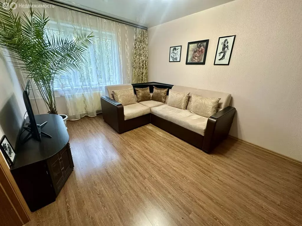 3-комнатная квартира: Архангельск, улица Победы, 12к3 (58.2 м) - Фото 1