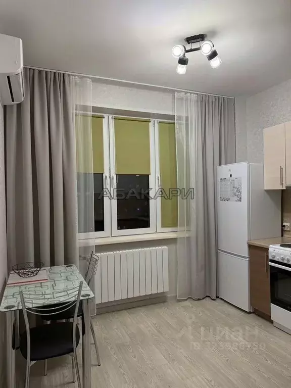 1-к кв. Красноярский край, Красноярск наб. Ярыгинская, 17 (40.0 м) - Фото 2