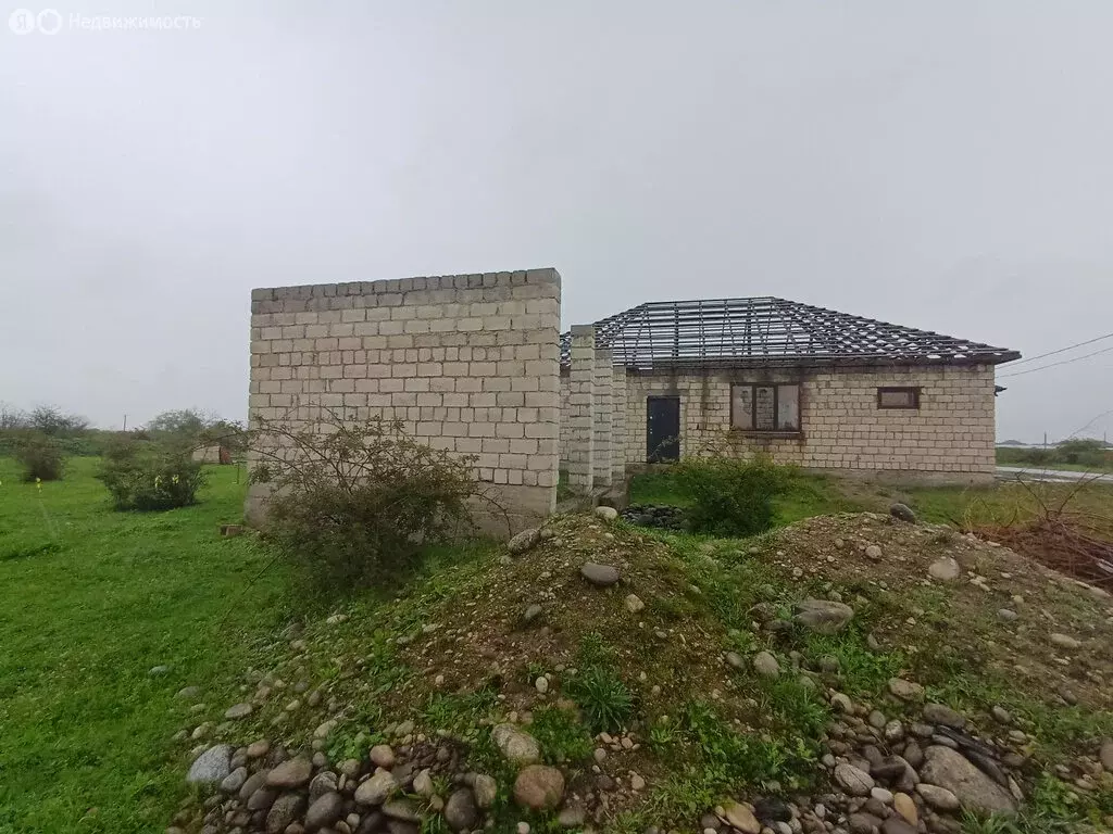 Дом в село Чегем-Второй, улица Бесланеевых (240 м) - Фото 1