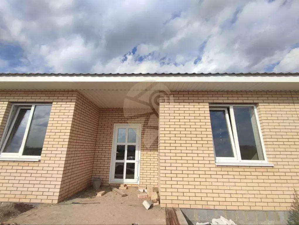 Дом в Белгородская область, Старооскольский городской округ, с. ... - Фото 2