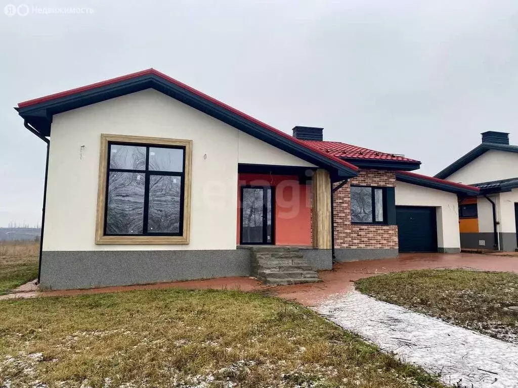 Дом в село Репное, улица Серова (118 м) - Фото 1