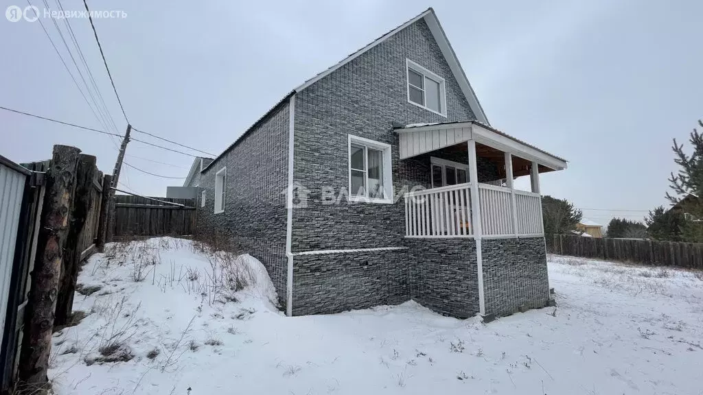 Дом в Нижний Саянтуй, квартал Вахмистрово, Цветочная улица, 21 (130 м) - Фото 1