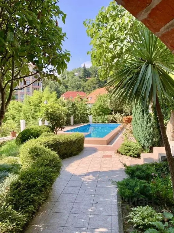 Дом в Краснодарский край, Сочи Сухумское ш., 32/4 (350 м) - Фото 1