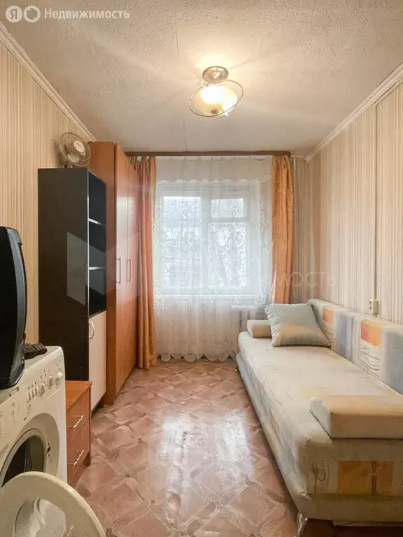 Квартира-студия: Тюмень, проезд Геологоразведчиков, 48 (14 м) - Фото 1