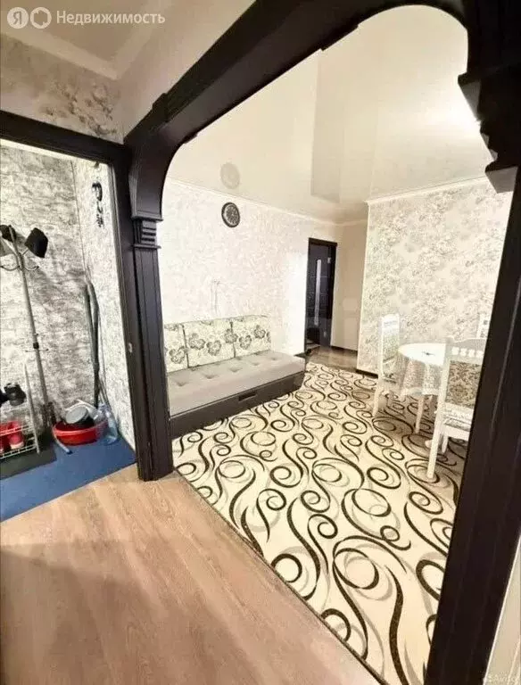 3-комнатная квартира: Альметьевск, улица Белоглазова, 56 (58.9 м) - Фото 2