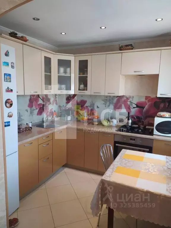 3-к кв. Омская область, Омск ул. Декабристов, 139 (48.0 м) - Фото 1