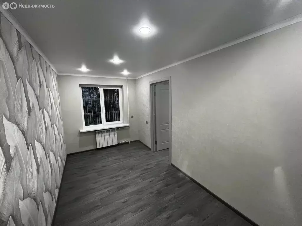 3-комнатная квартира: Нальчик, улица Идарова, 119 (56.4 м) - Фото 2