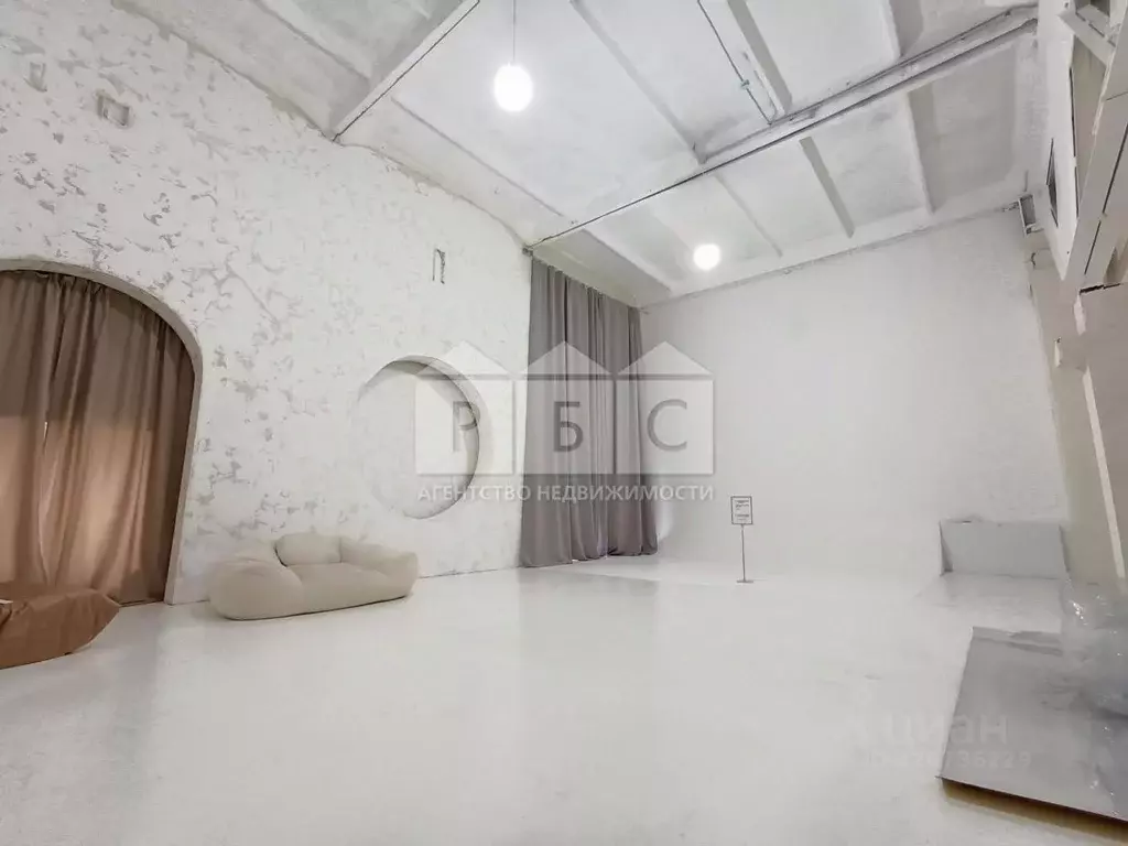 Помещение свободного назначения в Саратовская область, Саратов ... - Фото 1