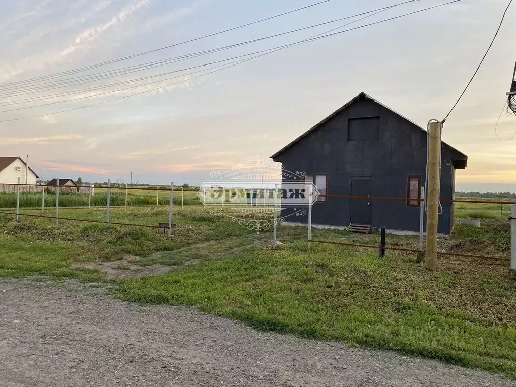 Дом в Курганская область, Курган ул. Достижений, 20 (90 м) - Фото 1