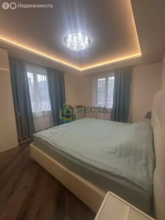 3-комнатная квартира: Санкт-Петербург, улица Вадима Шефнера, 10к2 ... - Фото 2